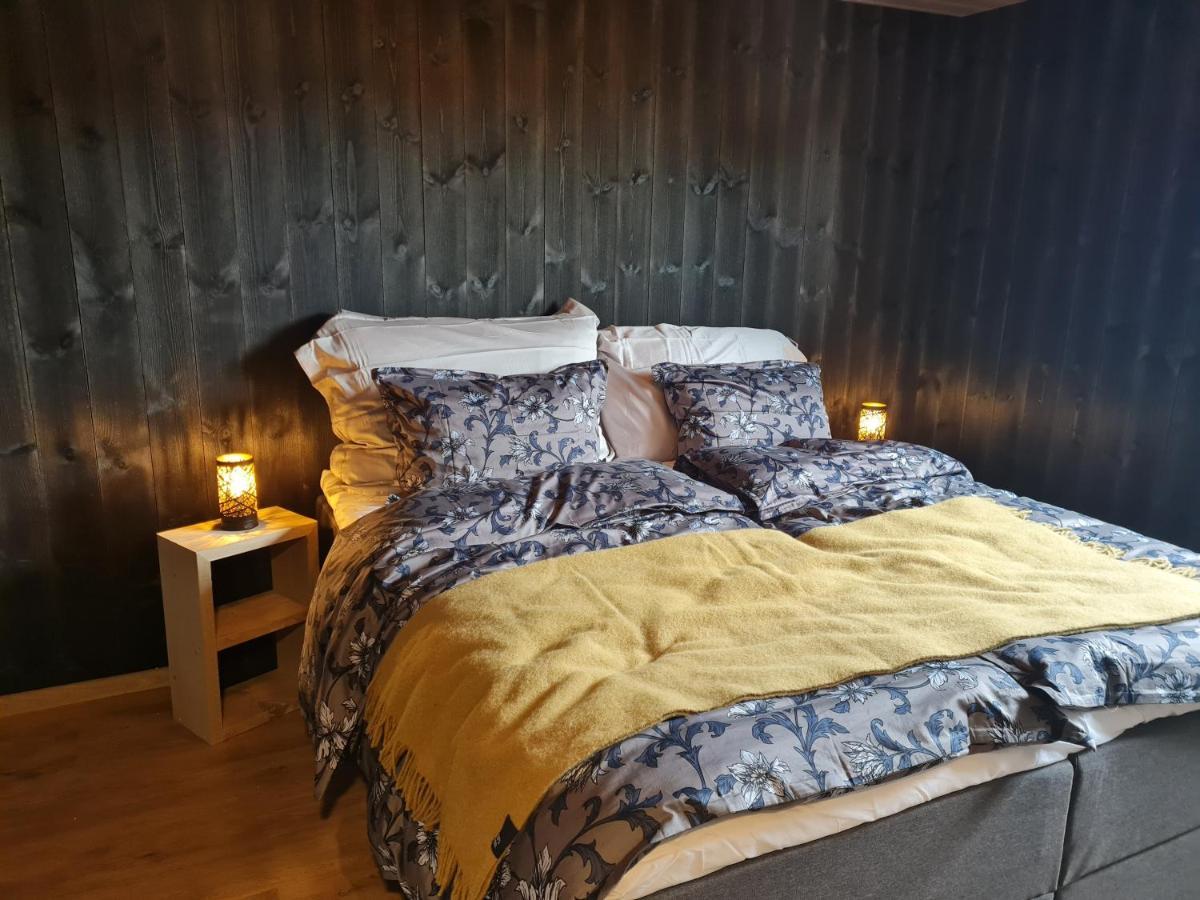 Rorbu Ved Sjoen Villa Bud Eksteriør bilde