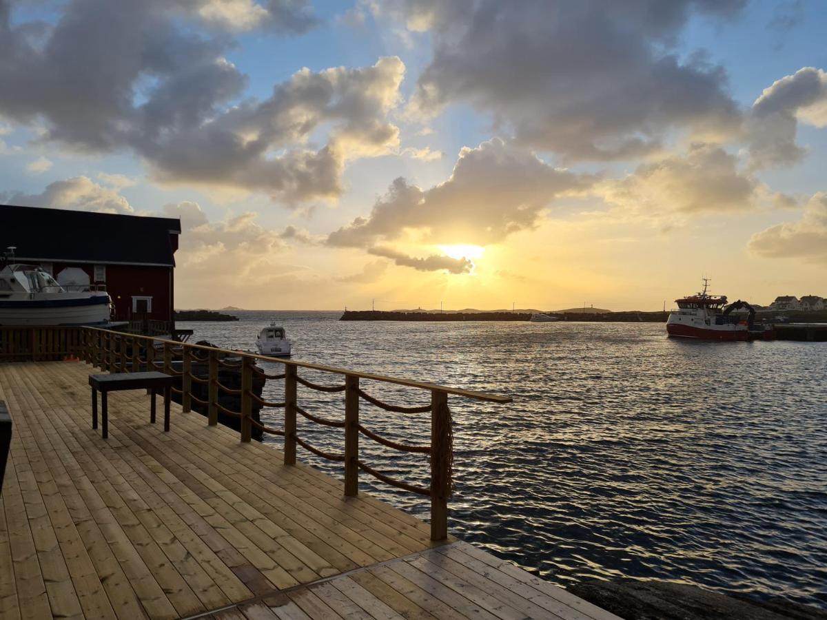 Rorbu Ved Sjoen Villa Bud Eksteriør bilde
