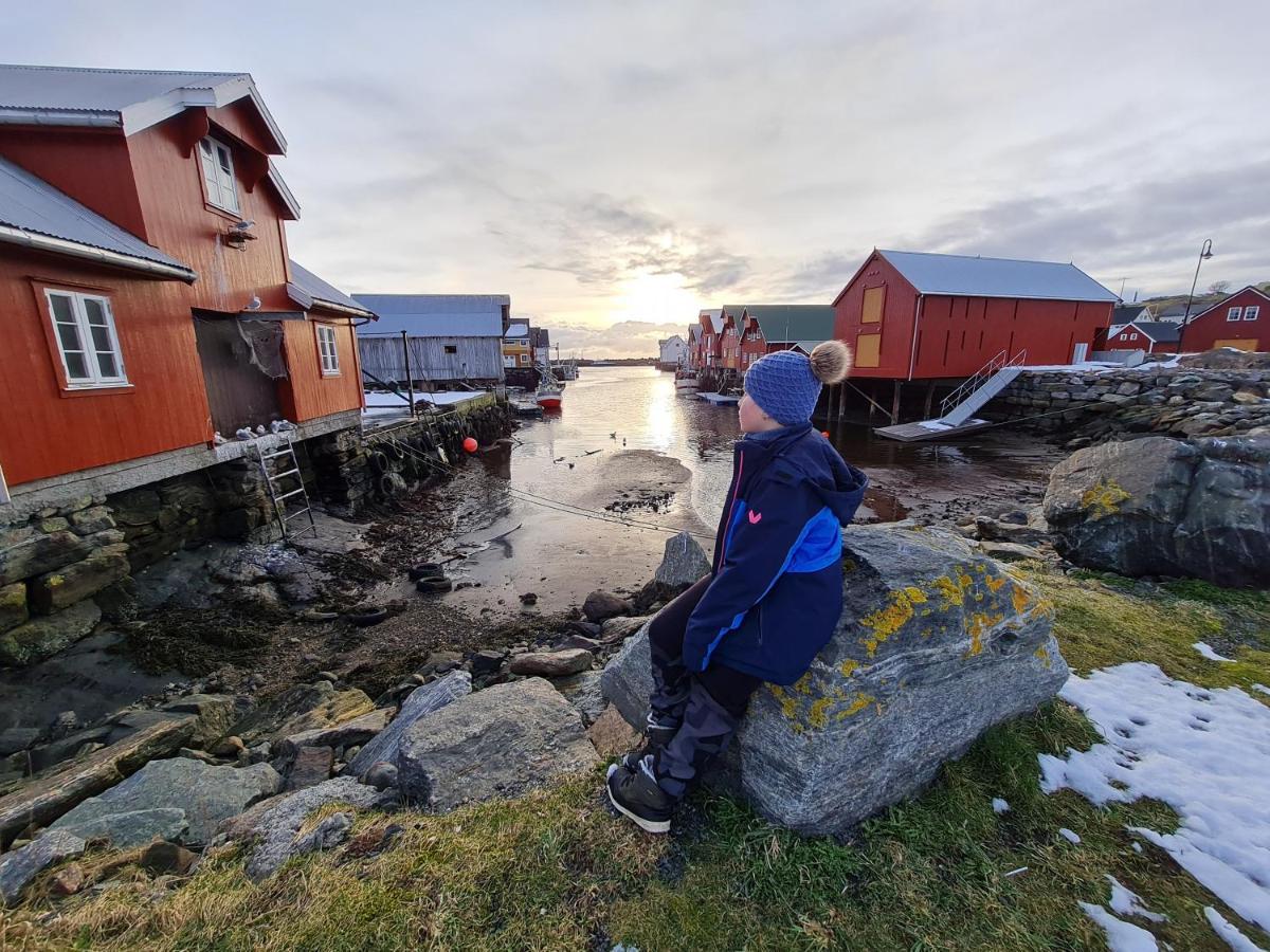 Rorbu Ved Sjoen Villa Bud Eksteriør bilde